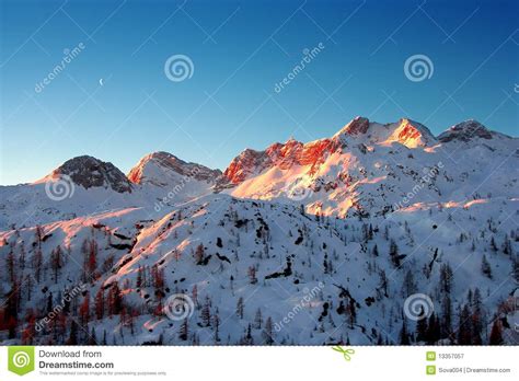 Swiss Alps In Sunrise Stock Image Image Of Cloudy Rock 13357057