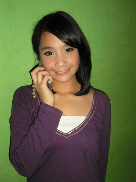 Nagita slavina buka baju mandi keringat saat zumba. Perubahan Tampilan Nagita Slavina Dulu dan Sekarang ...