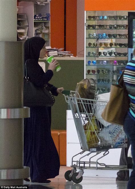 Photos Of Fatima Elomars Luggage Seized At Brisbane Airport Show Items Her Husband Wanted In