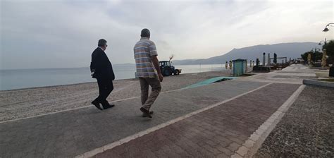 Γίνετε συνδρομητής στην έντυπη έκδοση και αποκτήστε άμεση πρόσβαση σε όλα τα premium services. Δείτε τη διαφορά: O καθαρισμός της παραλίας Καλάμια με ...