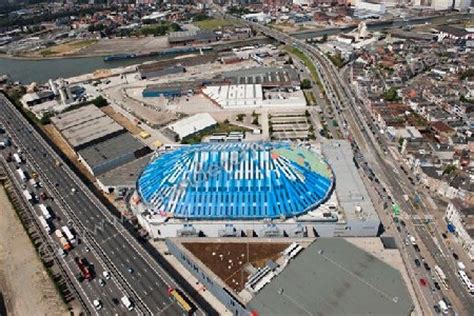 Lady gaga start binnenkort met haar nieuwe tournee 'born this way ball' en op zaterdag 29 september 2012 is antwerpen aan de beurt. Blauwe dak van het Sportpaleis Antwerpen zo goed als klaar ...