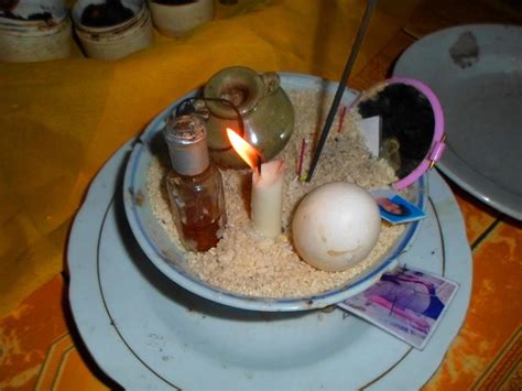 Orang yang dipercaya mempunyai ilmu santet jadi sasaran kelompok tak dikenal. Ilmu Leluhur Santet / Teluh Jawa Kuno Paling Kejam ...