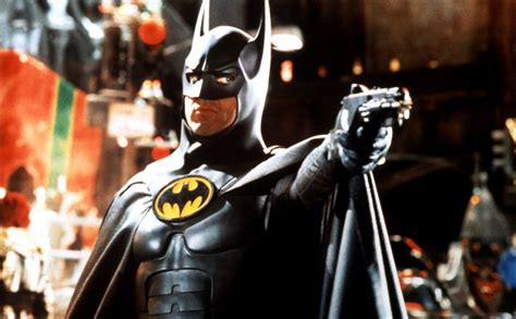 As up until 2005's batman begins, the cowls that keaton, val kilmer, and george clooney wore were notorious. Batman Returns: Ben Affleck Joins Michael Keaton In The ...