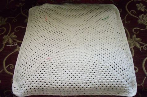 Hi welcome back to my channeltoday i wanna show you how to work on this beautiful pattern using a single colour of yarn. hobiku crochet: Apa Kesudahannya?