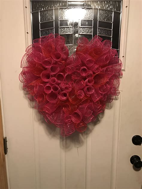 Heart Wreath In Deco Mesh For Valentines Day Crafts Wreaths Heart