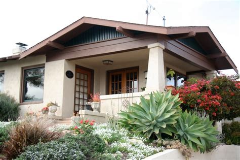 Pin By Allan Elliott On You Had Me Bungalow Craftsman Bungalow