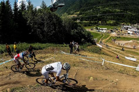The toughest track of 2015 downhill uci world cup si without a doubt val di sole!! Coppa del Mondo UCI MTB, Italia: Val di Sole