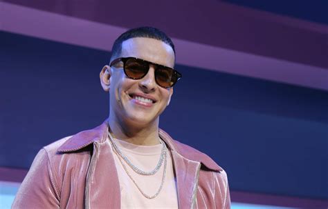 Yuri Felicitó A Daddy Yankee Por Dedicarse Al Cristianismo Hay Otro Loco En El Camino El