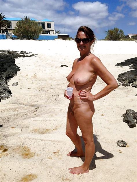 Nude At The Beach Porn Gallery Sexiz Pix