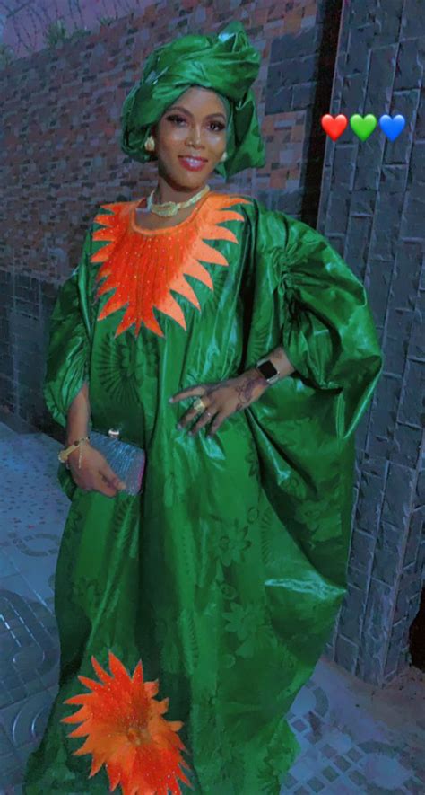 Épinglé par fatoumata sur fatims en 2022 mode africaine robe longue mode africaine robe mode