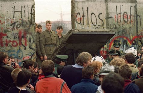 La Chute Du Mur De Berlin L Humanit