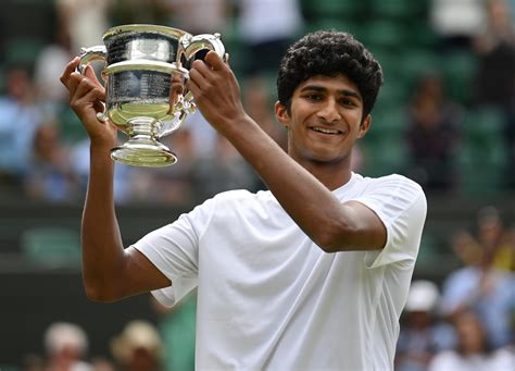 Indian American Samir Banerjee Lifts Wimbledon Boy S Singles Title Easterneye