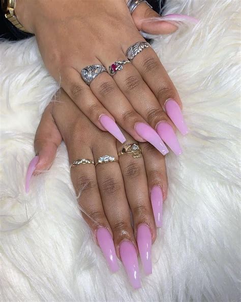 Qtdoesmynails💅🏾 On Instagram “💕💕💕” Heart Nail Designs Sns Nails