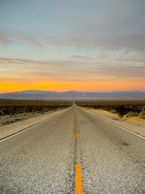Desert Highway At Sunset Stock Image Image Of Highway 13592677