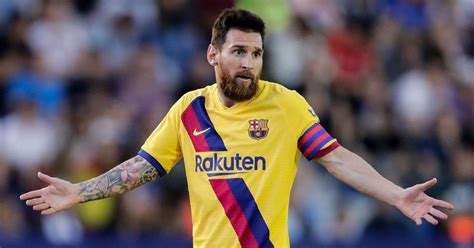 Messi Is Not A Complete Player Football Fan Names 10