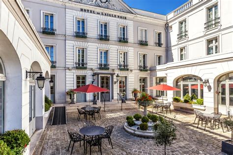 Enjoy easy mobile bookings at u plus budget hotel, your home away from home in penang, malaysia. Hotel avon fontainebleau - chateau u montellier