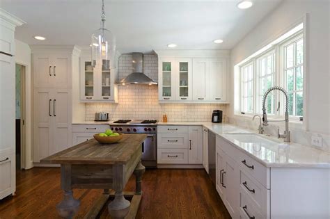 What Color Cabinets Go With White Subway Tile Backsplash