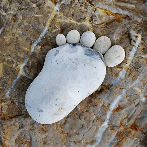 Stone Footprints Art By Iain Blake 23 Footprint Art Pebble Art Stone