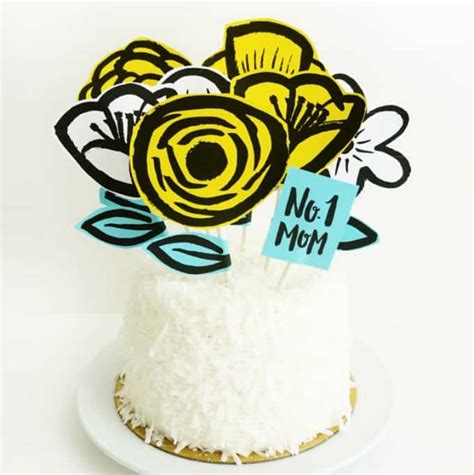 Cake Toppers 60 Festive Ways To Top Your Cake Cool Crafts