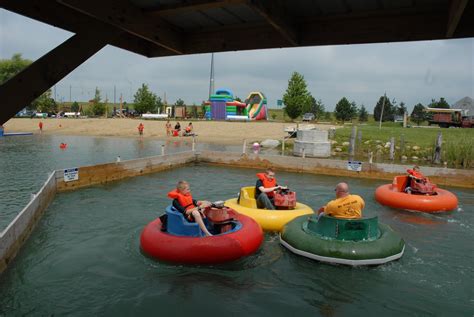 Located less than a mile from the beach and within walking distance of the south shore rail station, this campground is one of the most popular in the area and fills up quickly, so be sure to make your reservations as soon as possible. Midwest Family Traveler: Caboose Lake: Remington, IN