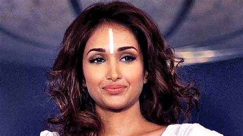 Bollywood Actress Jiah Khan Buried In Mumbai Bbc News