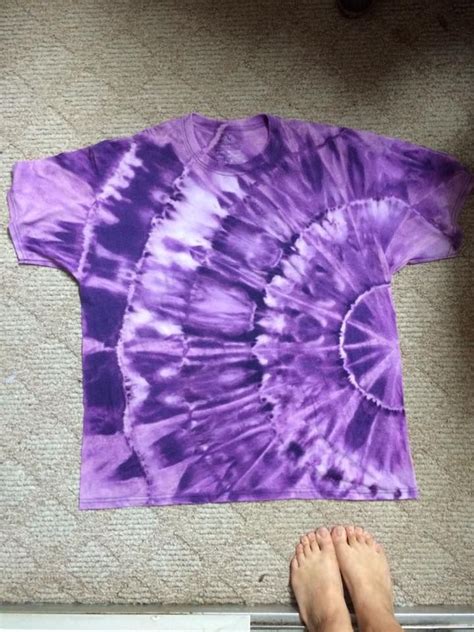 Mix water and bleach in the spray bottle. Image result for DIY bleaching clothing | Reverse tye dye ...