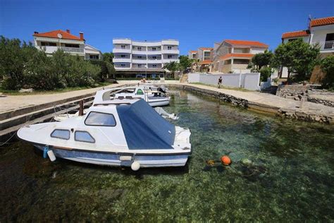 Prenota il tuo appartamento vicino al mare. Appartamenti Casa Sul Mare - Petrčane | Appartamenti Croazia