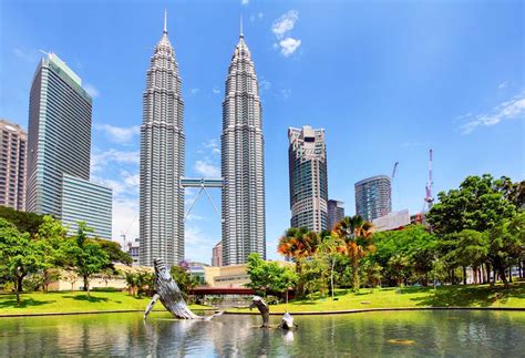 Time difference with kuala lumpur. Best time to visit Kuala Lumpur 2021 | ForeverVacation