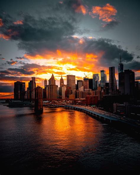 Travel New York City On Instagram Beautiful Sunset In Nyc 🌞🍎 212sid