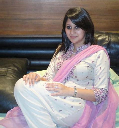 Hot Desi Sexy Indian School Girl Muslim Woman Salwar Kameez Jeans Skirt