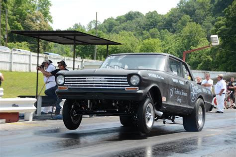 150 photos southeast gassers association brings period correct gassers back to the drag strip