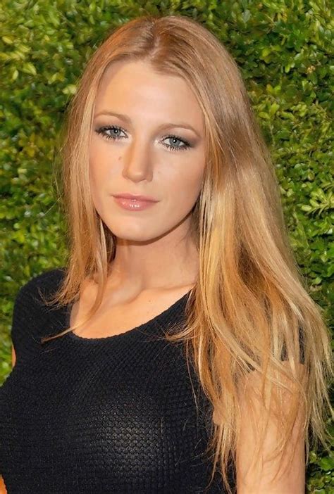 Blake Lively Long Hairstyle Straight Haircut For Holiday Blake Lively