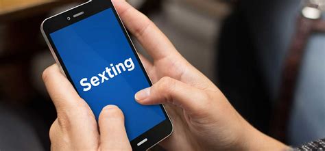 become the master of sexting stun your girl