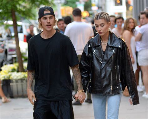 justin bieber and hailey baldwin hold hands in new york
