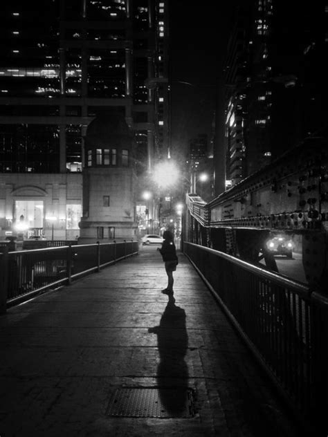 9 Essential Tips For Amazing Iphone Night Photography
