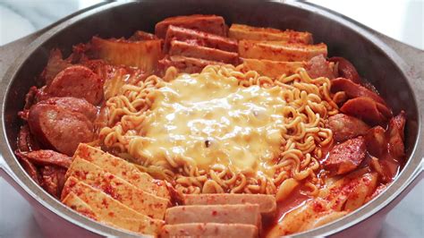Budae Jjigae Spicy Korean Sausage Stew Myconfinedspace