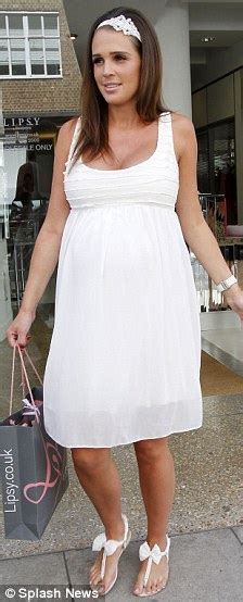 Danielle Lloyd Enjoys Some Retail Therapy Ahead Of Birth Daily Mail Online