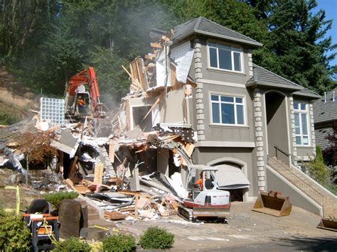 Portland Narrows Home Demolition Notification Exception Neighbors Say