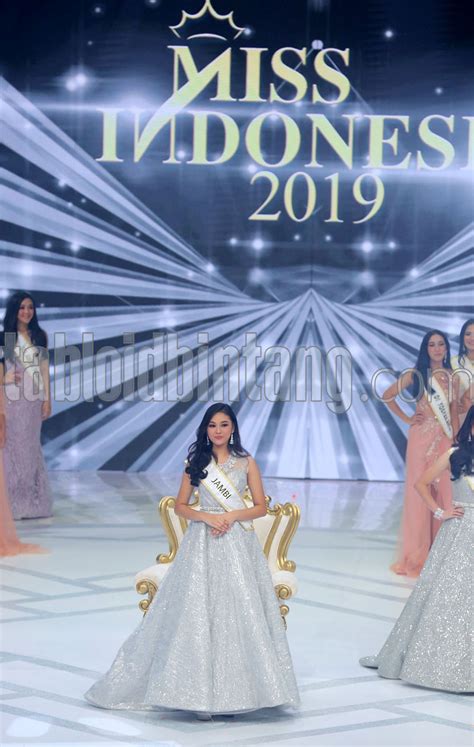 Suasana Penobatan Princess Megonondo Menjadi Miss Indonesia 2019