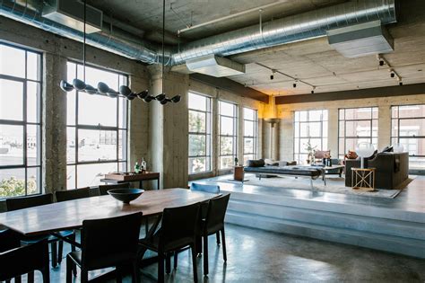 An Extravagant Industrial Loft Apartment Of 186 Square Meters From Los