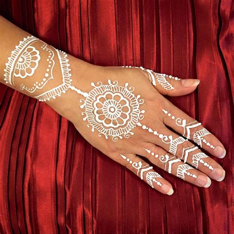 Check spelling or type a new query. Henna Artist UK | Wedding Henna Artists | | Corporate ...