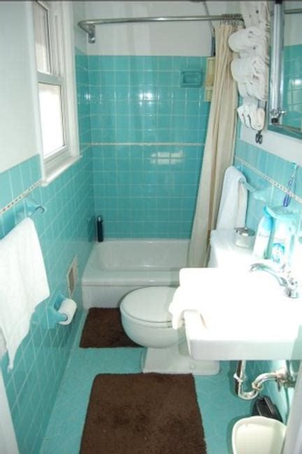 Using a decorative feature such as tiles to decorate these areas independently helps to unite them. Bathroom Decorating in Blue-Brown Colors, Chocolate ...