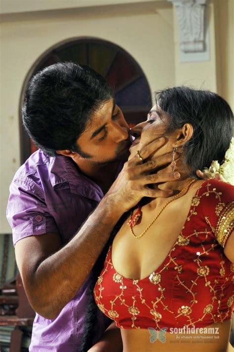 Indian Actress Waheeda Tamil B Grade Actress Hot And Sexy. 