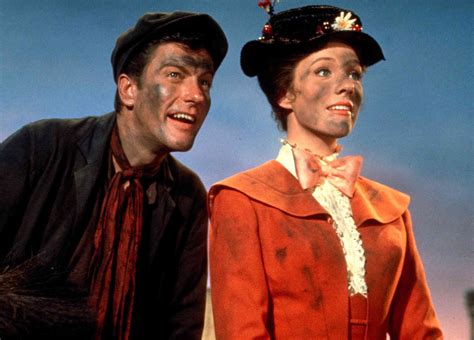 Julie Andrews Recalls Meeting Dick Van Dyke In Daunting “mary Poppins