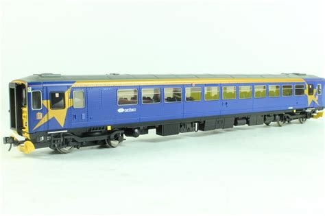 Hornby R2758 Ln Class 153 Single Car Dmu 153323 In North West Trains Blue