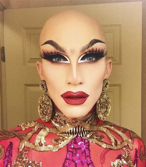 Pin By Linnea Casablancas On Queens Drag Queen Makeup Queen Makeup