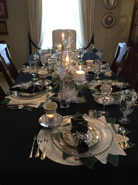 Elegant Black And Silver Table Holiday Dinner Table Christmas Dinner