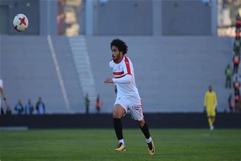 أكد محمد صلاح مدرب الزمالك الأسبق، أن إسلام جابر أنسب بديل لتعويض غياب عبدالله جمعة المحتمل عن مواجهة الرجاء المغربي بإياب نصف نهائي دوري أبطال إفريقيا هذا الموسم. عبدالله جمعة / عبدالله جمعة / وسبق أن أعلن الأهلي إصابة ...