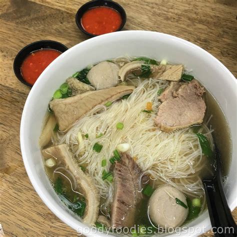 In fact, we have a lanzhou beef noodle soup place right downstairs, about 100 yards from our beijing apartment. GoodyFoodies: Lai Foong Beef Noodle Shop, Cheras, KL