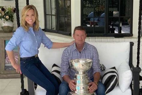 Emma Gretzky Biography Net Worth Career Wayne Gretzkys Daughter